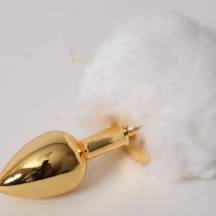 Пробка c белым хвостом задорный кролик Luxurious Tail, золотая