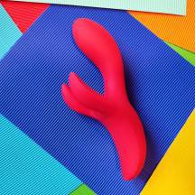 Вибратор-кролик с 4 моторами Woma Shakira