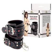 Наручники Джага-Джага с сердцами и контрастной строчкой, черные