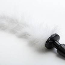 Анальная пробка силиконовая с пушистым белым хвостом 4sexdream, черный