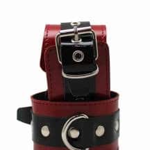 Наручники с заклепками лакированные Подиум, красные. Нет в наличии Наручники с заклепками лакированные Подиум, красные