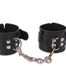 Наручники с заклепками Пикантные штучки, черные