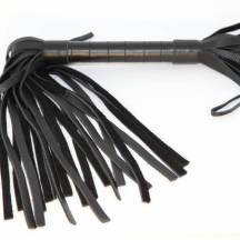 Короткая плетка из натуральной кожи. Нет в наличии Короткая плетка из натуральной кожи