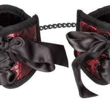 Наручники CalExotics Scandal Corset Cuffs на завязках, красные