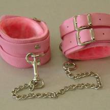 Оковы розовые с мехом