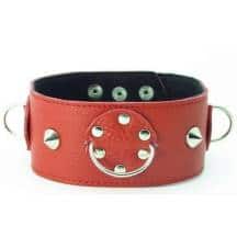 Ошейник красный с шипами