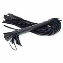 Кожаная плетка, черная. Нет в наличии Кожаная плетка, черная