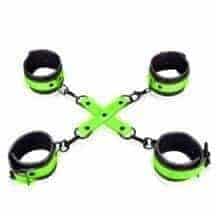 Фиксатор запястий к лодыжкам Shots Ouch! светящийся в темноте, чёрно-зелёный. Нет в наличии Фиксатор запястий к лодыжкам Shots Ouch! светящийся в темноте, чёрно-зелёный