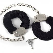 Оковы с мехом Lola Games Bondage, черные