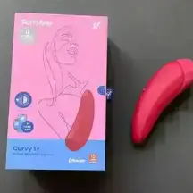 Обзор Curvy 1+ от Satisfyer. Идеальный клиторальный стимулятор найден