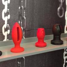 Секс-игрушки в помощь анальному сексу
