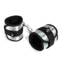 Наручники мягкие Fifty Shades Of Grey Totally His, черно-серебристые. Нет в наличии Наручники мягкие Fifty Shades Of Grey Totally His, черно-серебристые