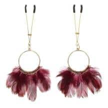 Зажимы для сосков с перьями Taboom Nipple Play Tweezers With Feathers, золотистый. Нет в наличии Зажимы для сосков с перьями Taboom Nipple Play Tweezers With Feathers, золотистый