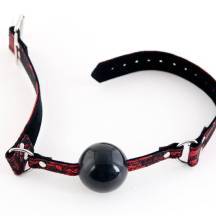 Кляп Marcus с Кружевным Ремешком красный