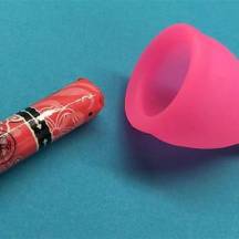 Тампоны или менструальная чаша - что лучше?