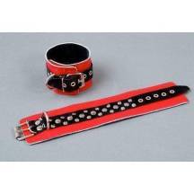 Наручники на мягкой подкладке (красный лак) Подиум. Нет в наличии Наручники на мягкой подкладке (красный лак) Подиум