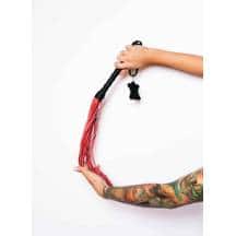 Плеть Scandal из натуральной кожи, черная с красным