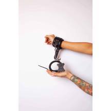 Наручники Scandal из натуральной кожи на цепи, черные