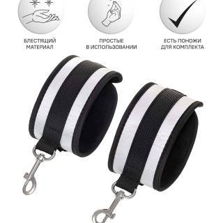 Наручники Anonymo by Toyfа на коротком креплении-карабинах, серебристо-черные