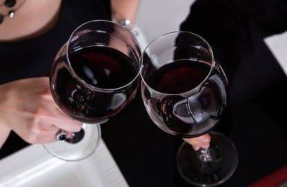 Пьяный секс. Что будет, если всегда перед сексом употреблять спиртное?