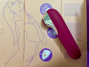 SATISFYER DUAL LOVE: ПАЛОЧКА-ВЫРУЧАЛОЧКА ДЛЯ ЛЮБОЙ ДЕВОЧКИ