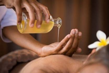 Как правильно использовать масло для эротического массажа