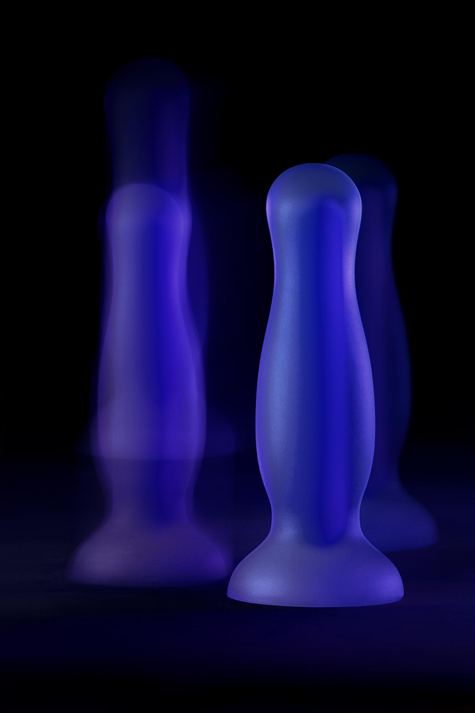 Анальная пробка Toyfa Beyond Kyle Glow, светящаяся в темноте, синий