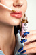 Блеск для губ с эффектом вибрации Secret Play Vibrant Kiss Брауни, 6 г
