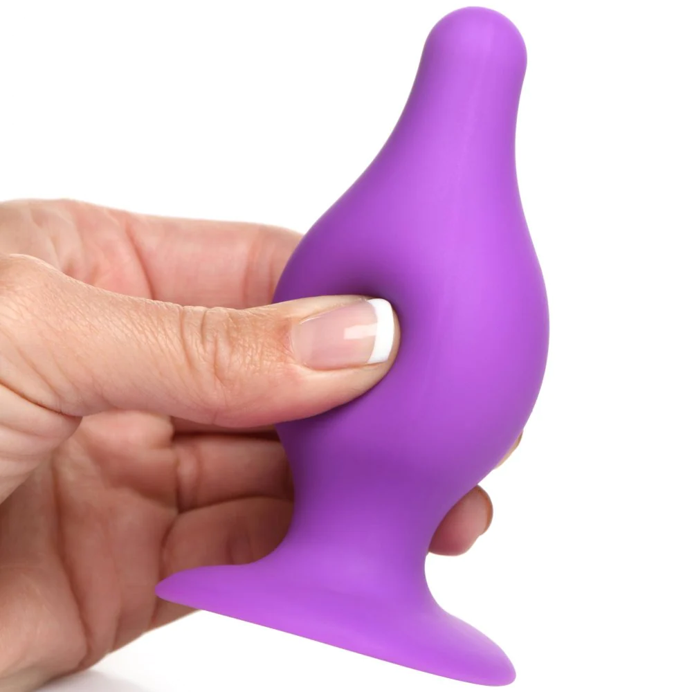 Мягкая анальная пробка XR Brands Squeeze-It Tapered Medium, фиолетовая