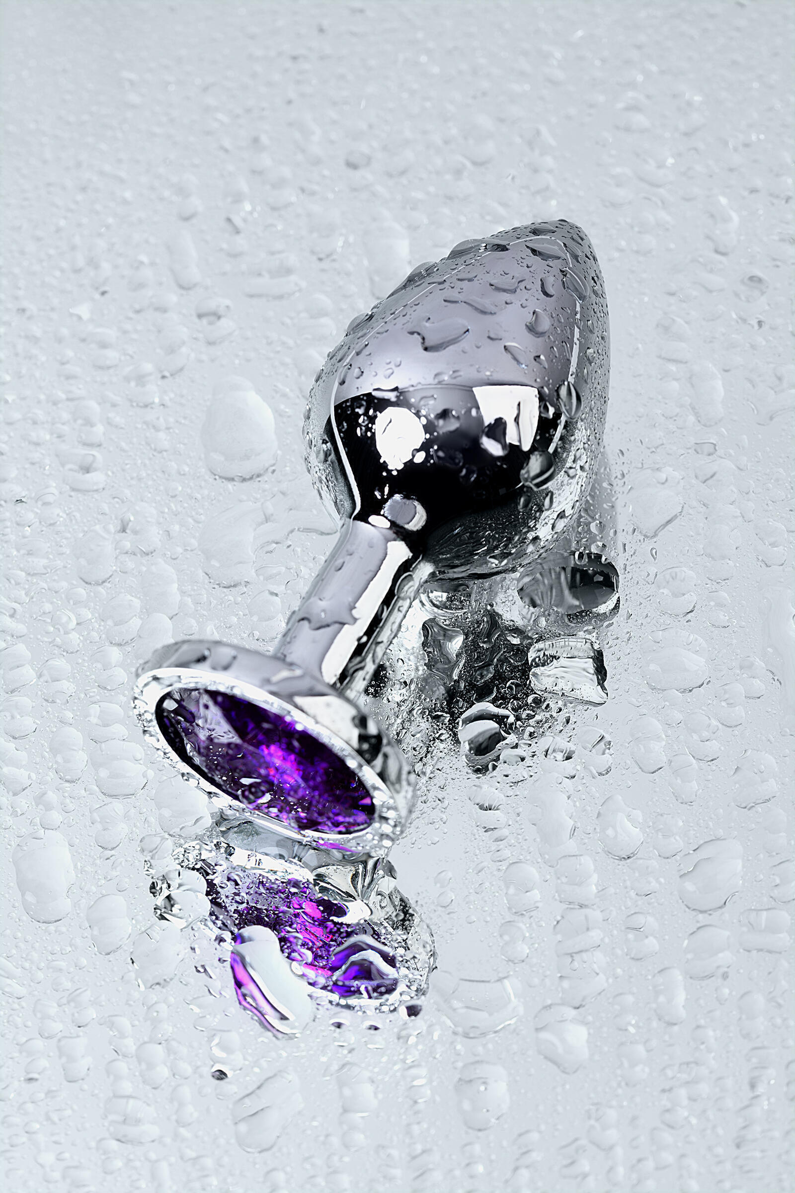 Анальная пробка Metal by Toyfа, серебристый, с кристаллом цвета аметист
