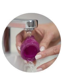 Менструальные чаши набор Fun Factory Fun Cup Explore, розовый 20 мл, ультрамарин 30 мл 