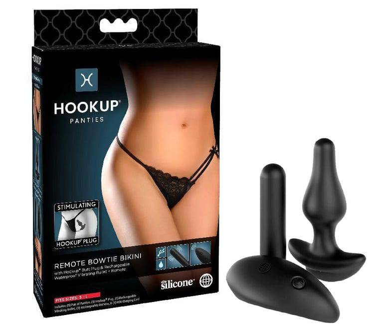 Набор Pipedream Remote Bowtie Bikini анальная пробка, вибропуля с пультом ДУ, черные и трусики S/L, черные