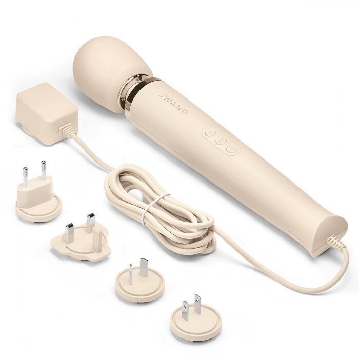 Проводной вибромассажер Le Wand Plug-In, бежевый